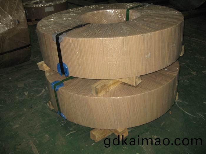 冷(leng)軋帶鋼成(cheng)品(pin)纏繞+木架
